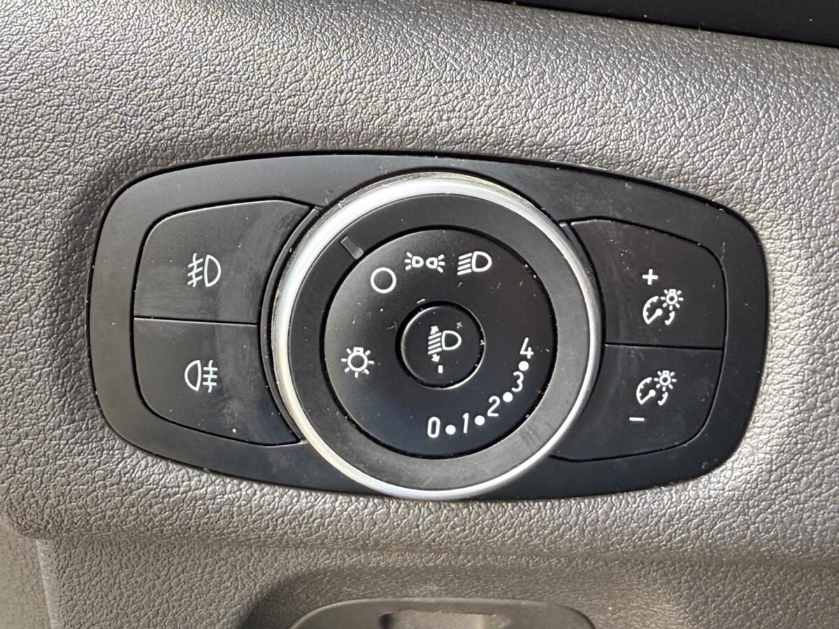 FORD Transit FORDCUSTOM 2.0 TDCI  9 PLAZAS 