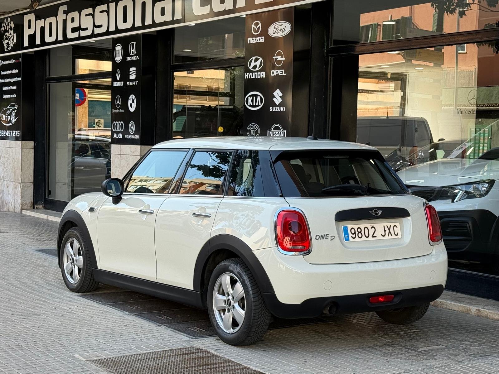 MINI COOPER D 5 PUERTAS