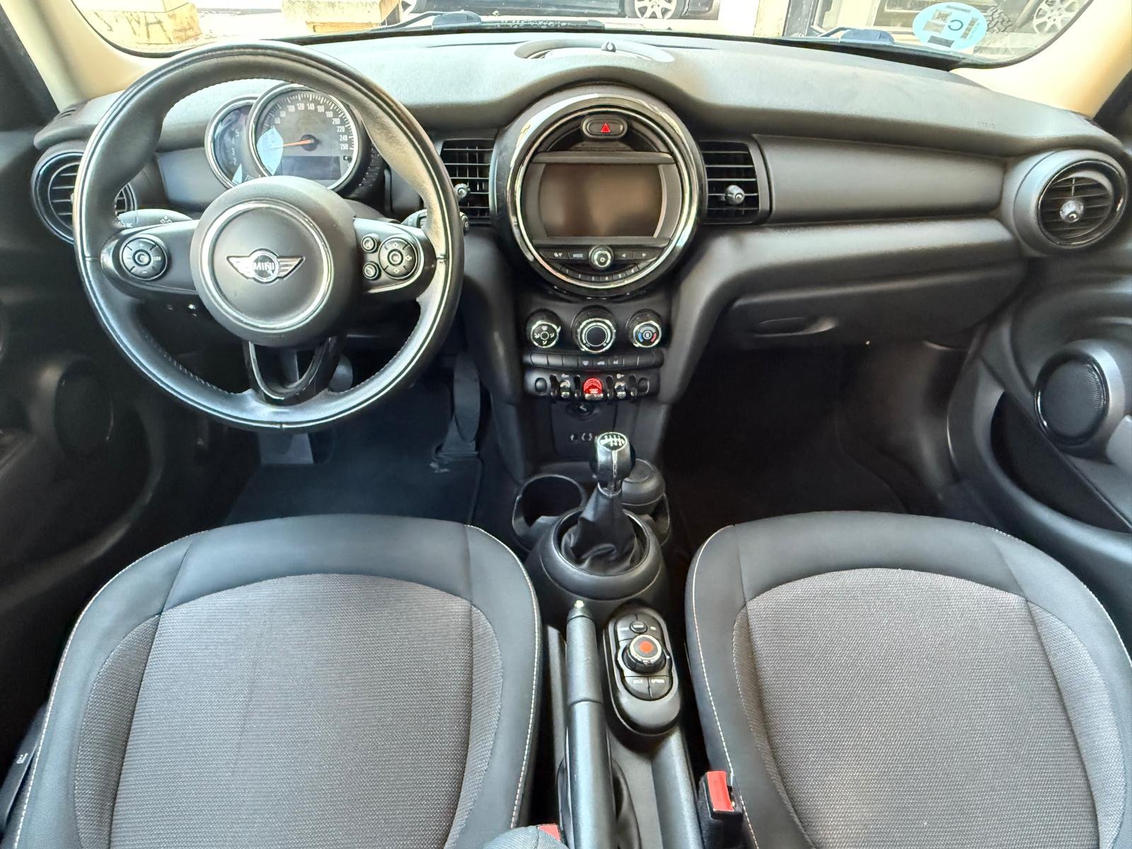 MINI COOPER D 5 PUERTAS