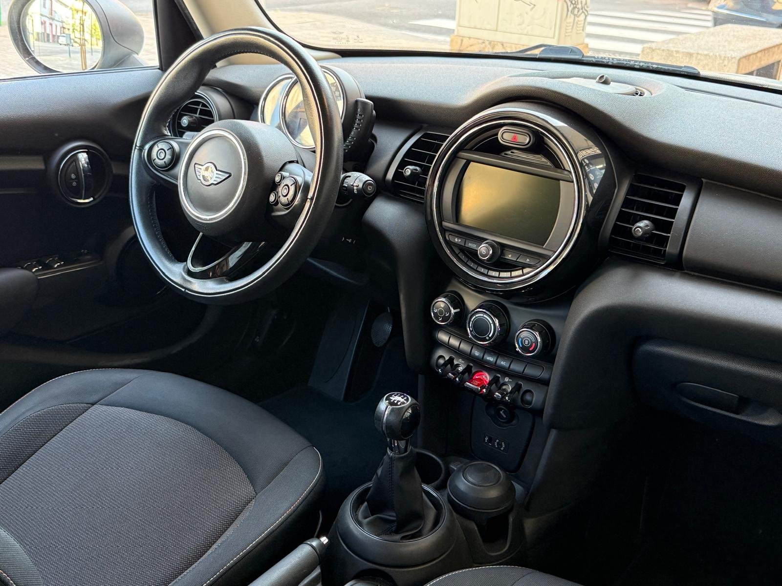MINI COOPER D 5 PUERTAS