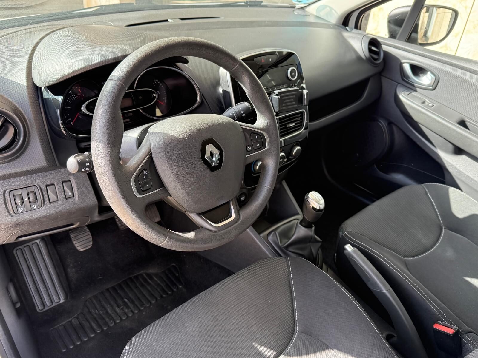 RENAULT Clío  BUSINESS 1.5dCi