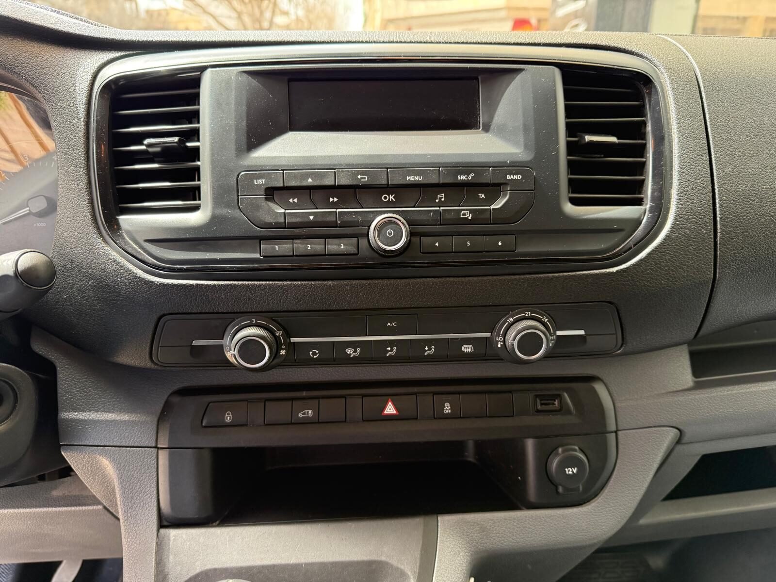 PEUGEOT Expert  1.5BlueHDi Pro 