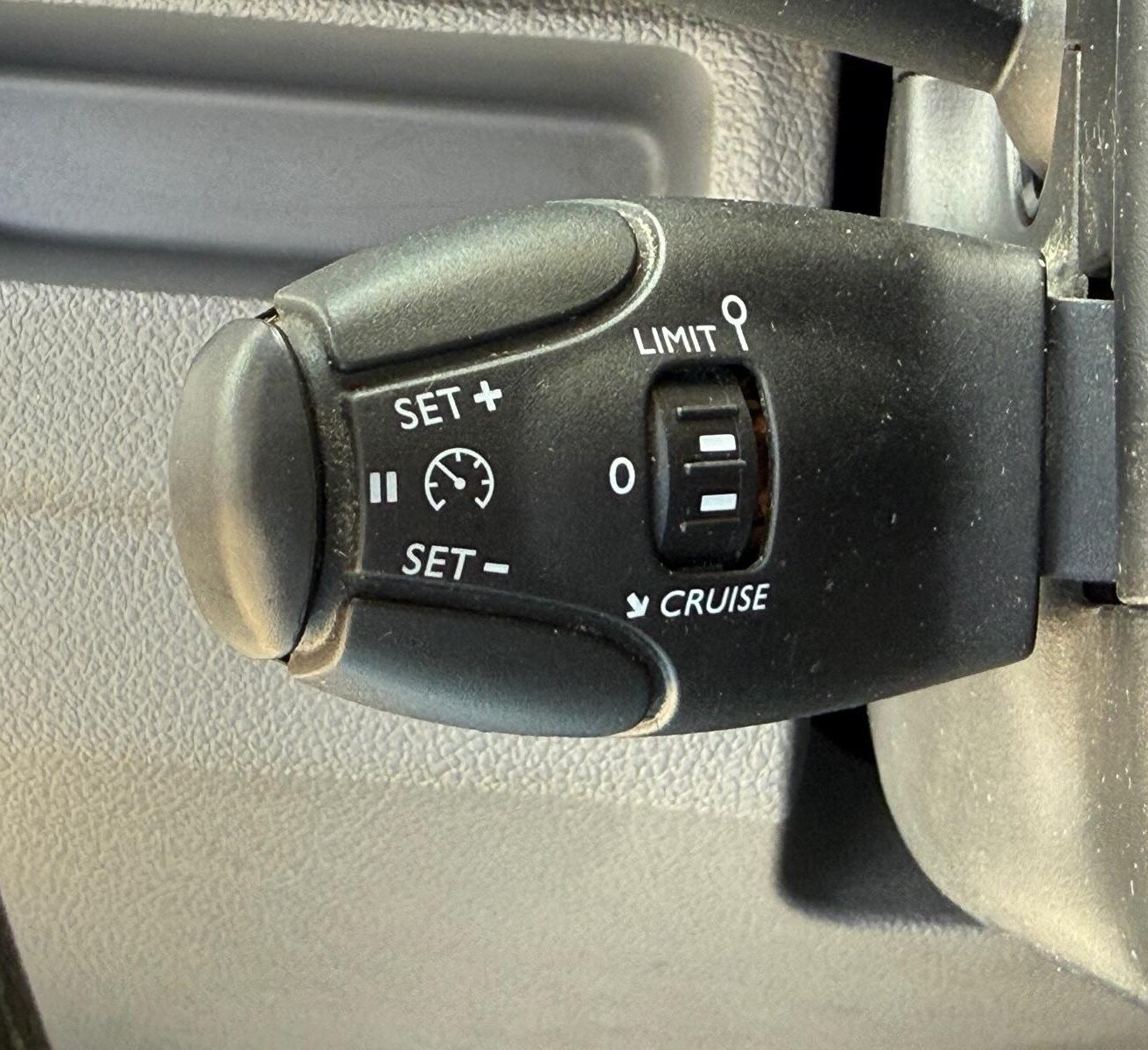 PEUGEOT Expert  1.5BlueHDi Pro 
