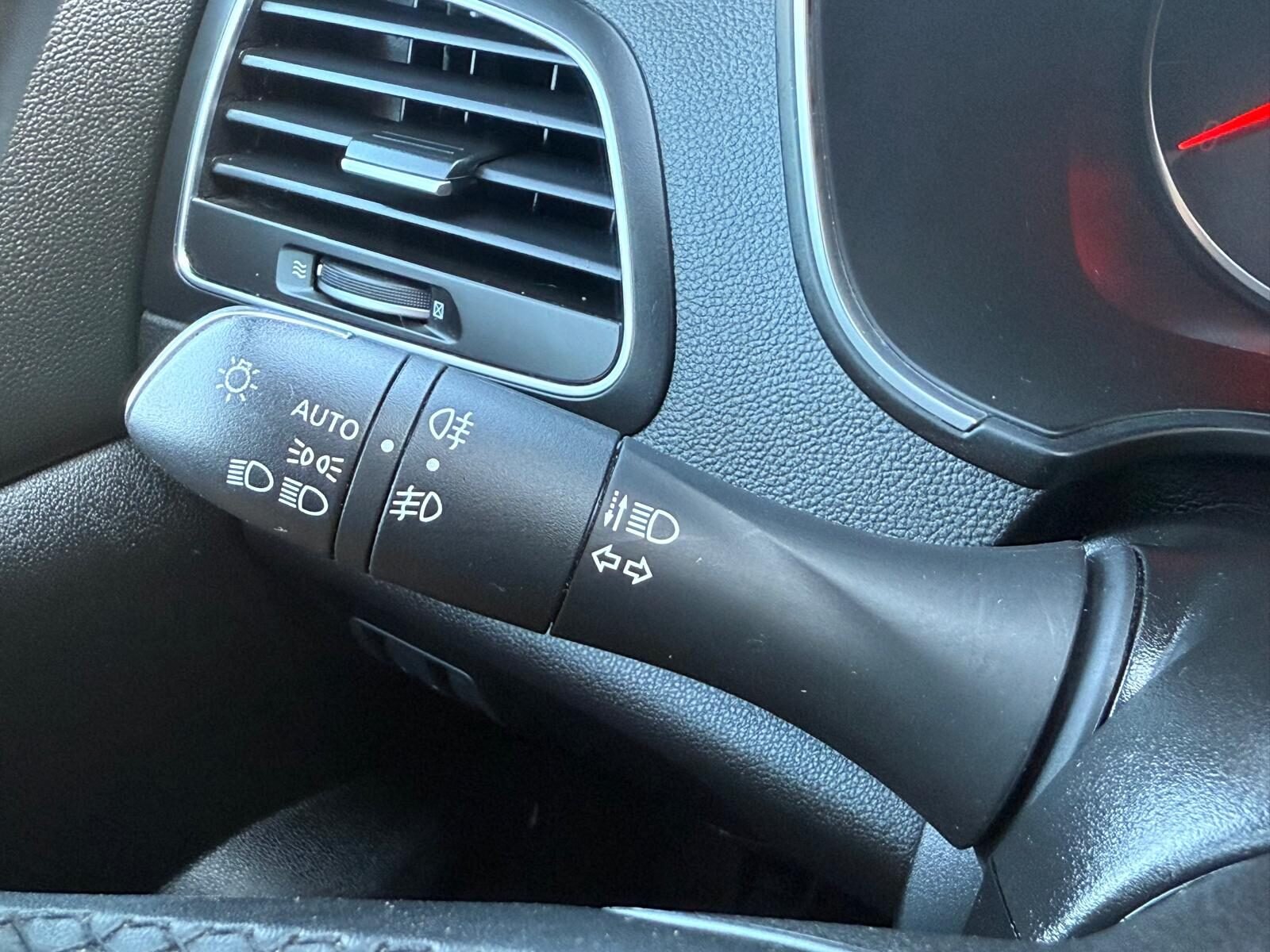 RENAULT Megane 1.5 Blue dCi Business 2023