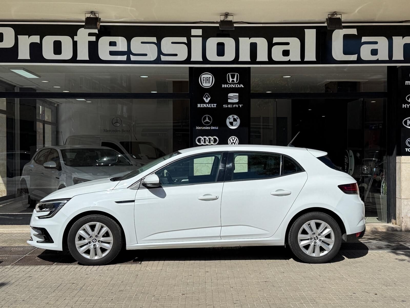 RENAULT Megane 1.5 Blue dCi Business 2023