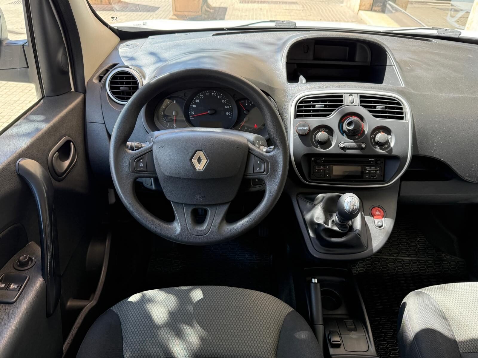 RENAULT Kangoo 1.5 BLUE DCI 95cv M1 6 VELOCIDADES