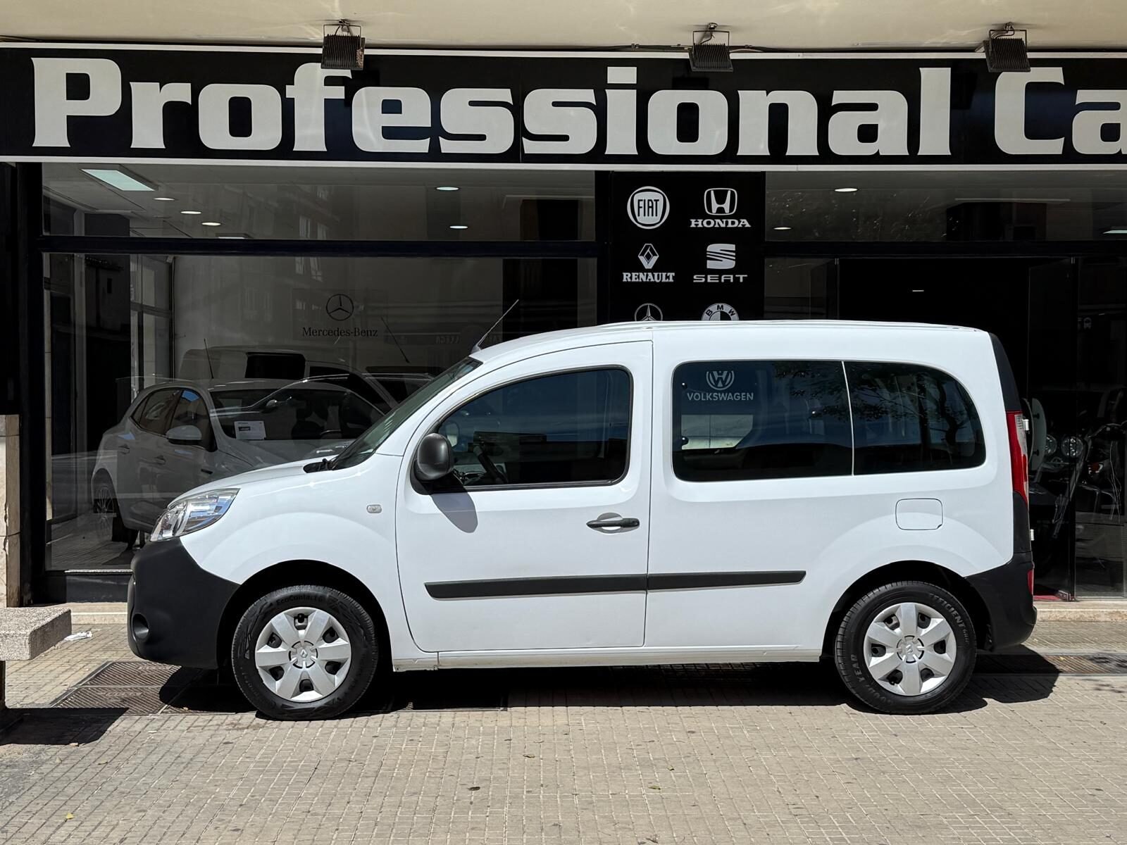 RENAULT Kangoo 1.5 BLUE DCI 95cv M1 6 VELOCIDADES