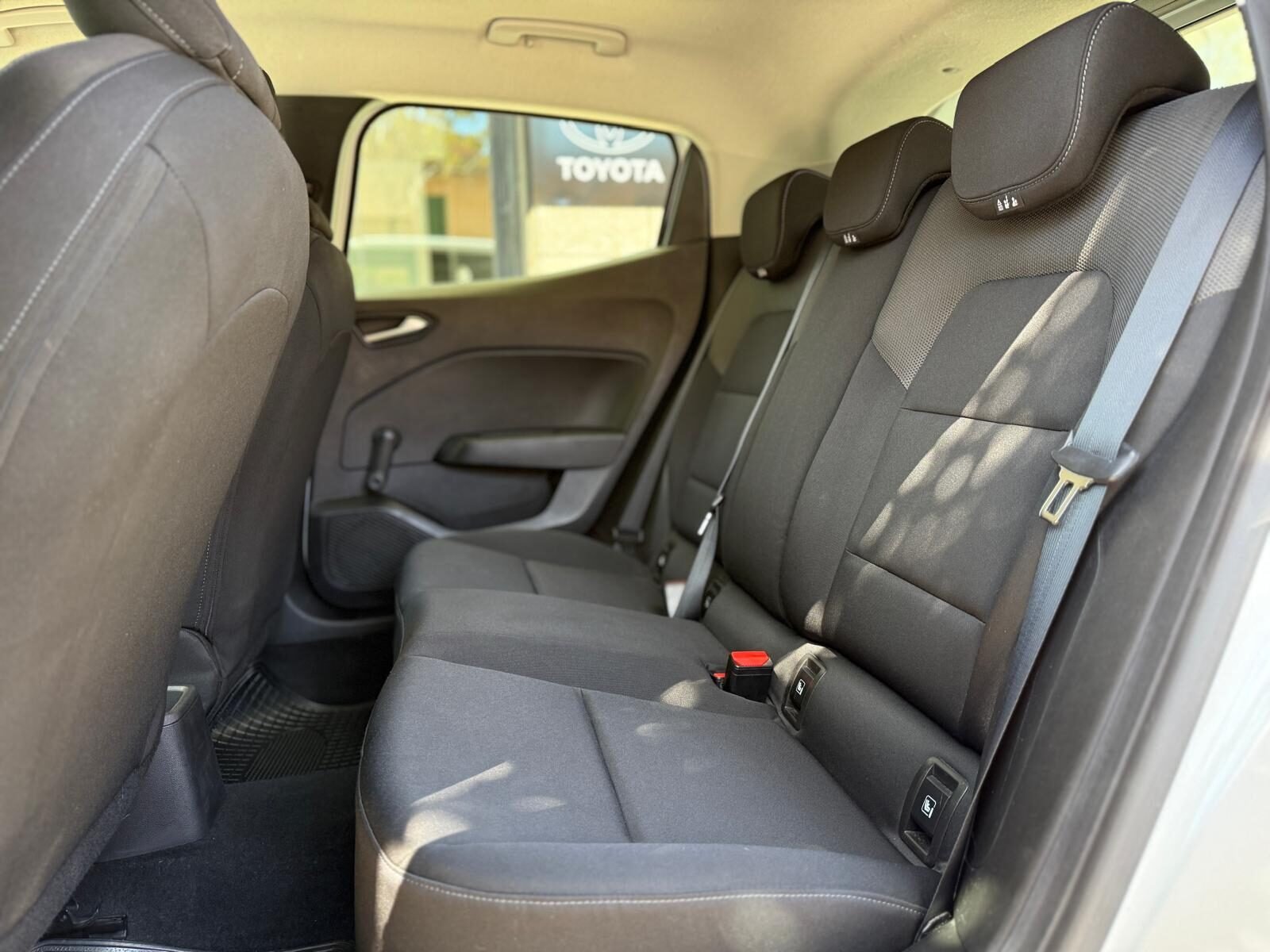 RENAULT Clío 1.5 BLUE DCI BUSINESS 85cv 6 velocidades