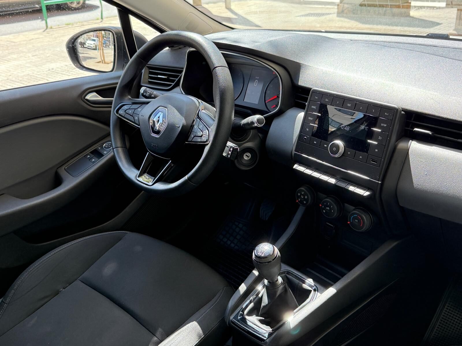 RENAULT Clío 1.5 BLUE DCI BUSINESS 85cv 6 velocidades