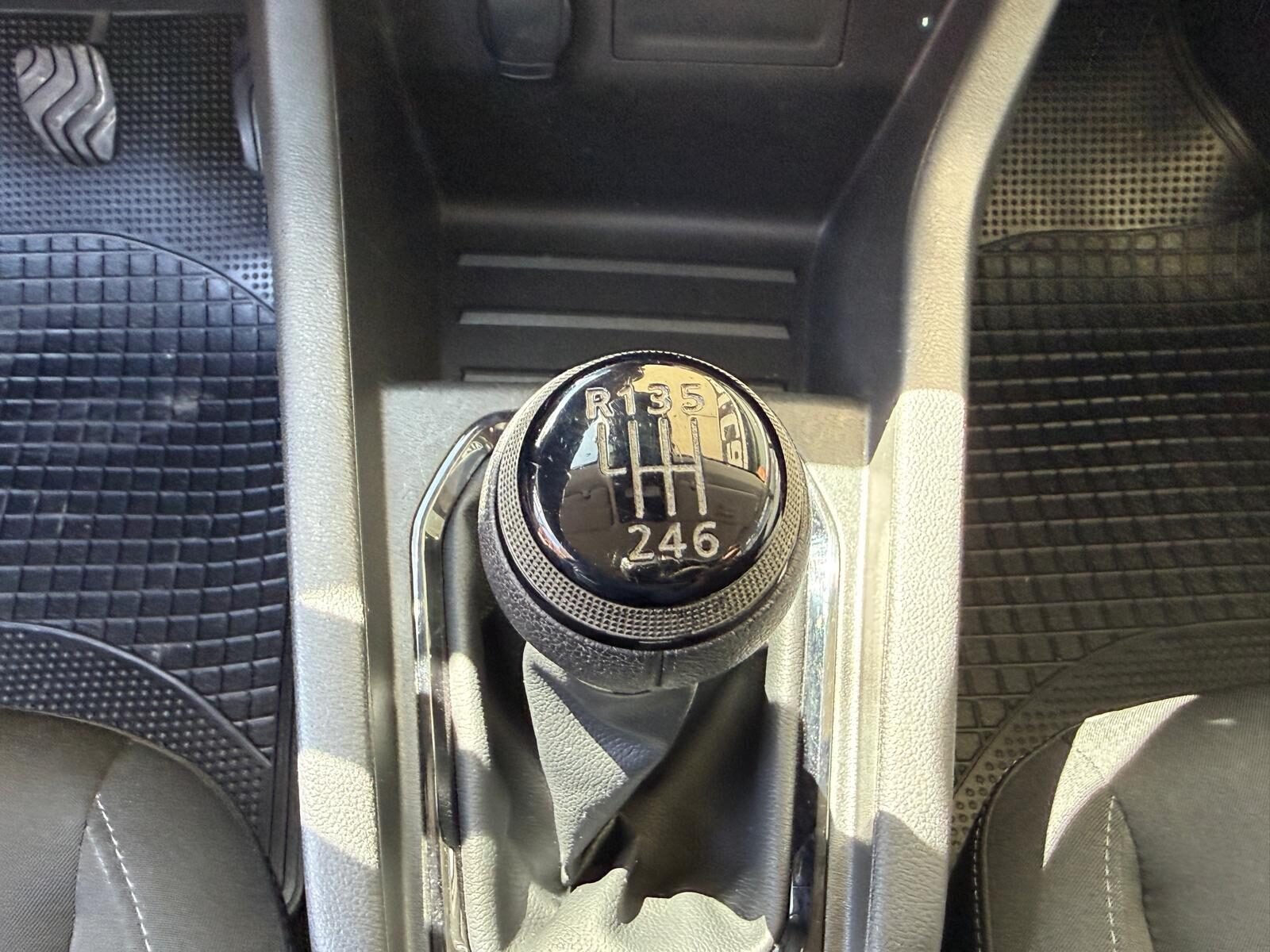 RENAULT Clío 1.5 BLUE DCI BUSINESS 85cv 6 velocidades