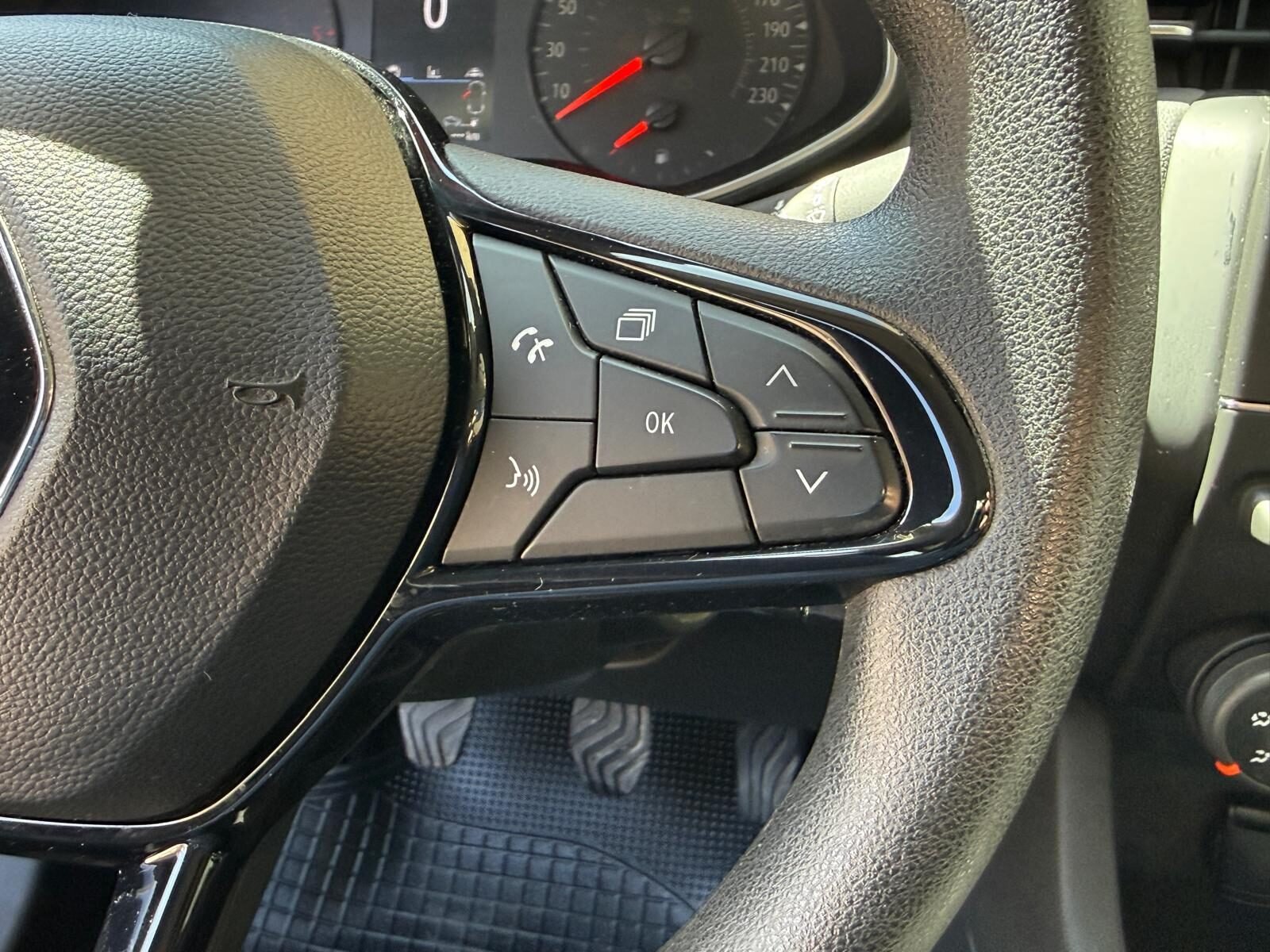 RENAULT Clío 1.5 BLUE DCI BUSINESS 85cv 6 velocidades