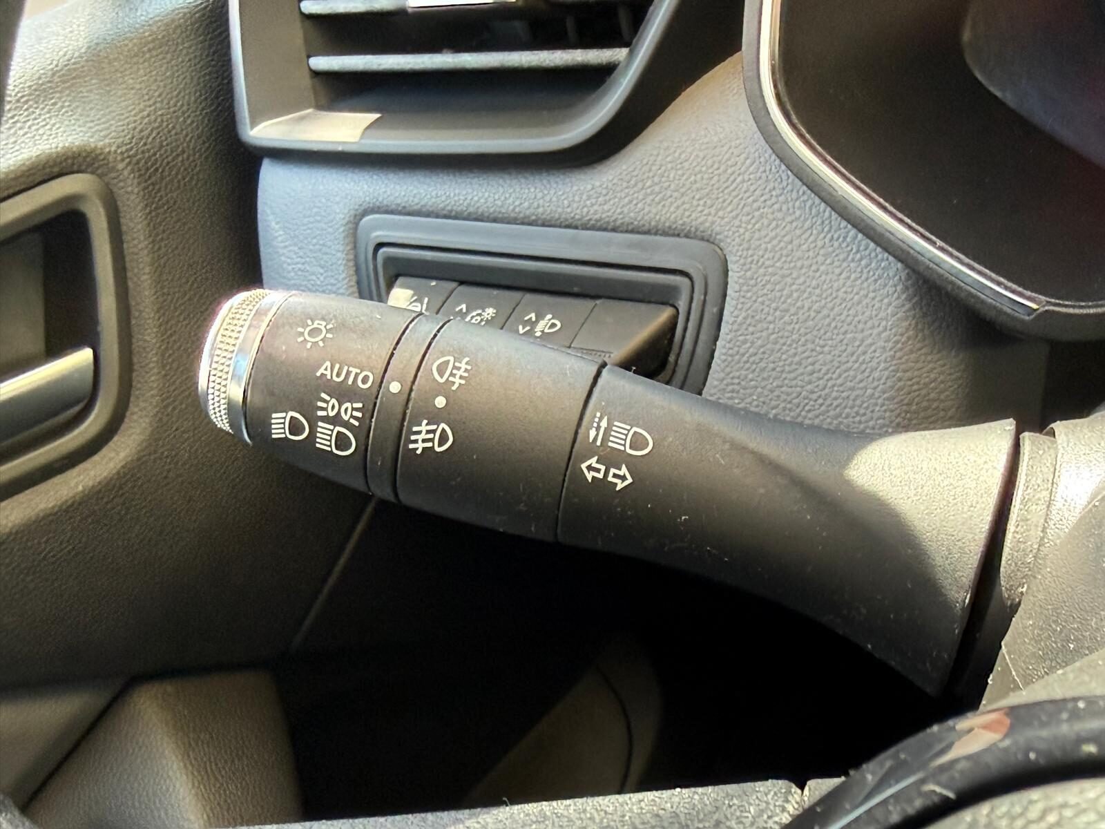 RENAULT Clío 1.5 BLUE DCI BUSINESS 85cv 6 velocidades