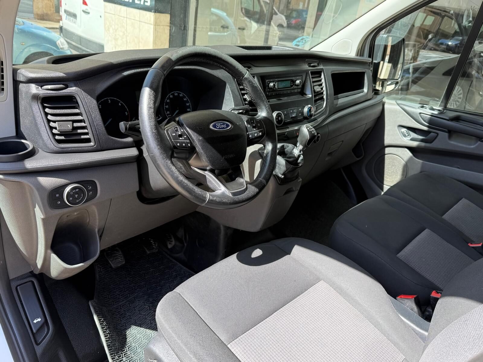 FORD Custom TRANSIT CUSTOM VAN 2.0TDCi 6 PLAZAS
